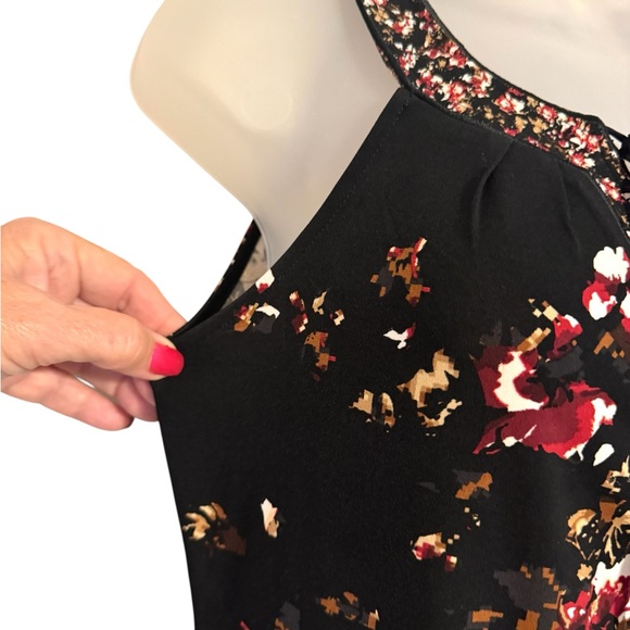 WHBM BLACK Floral Print Top w/CRISS-CROSS & TIE NECKLINE DETAIL   XXSMALL   #V - Picture 4 of 8